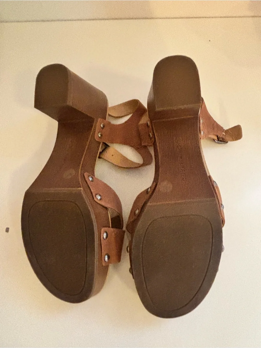 Lucky Brand Women's Brown Strappy Platform Sandals - Classic Comfort - Picture 4 of 7